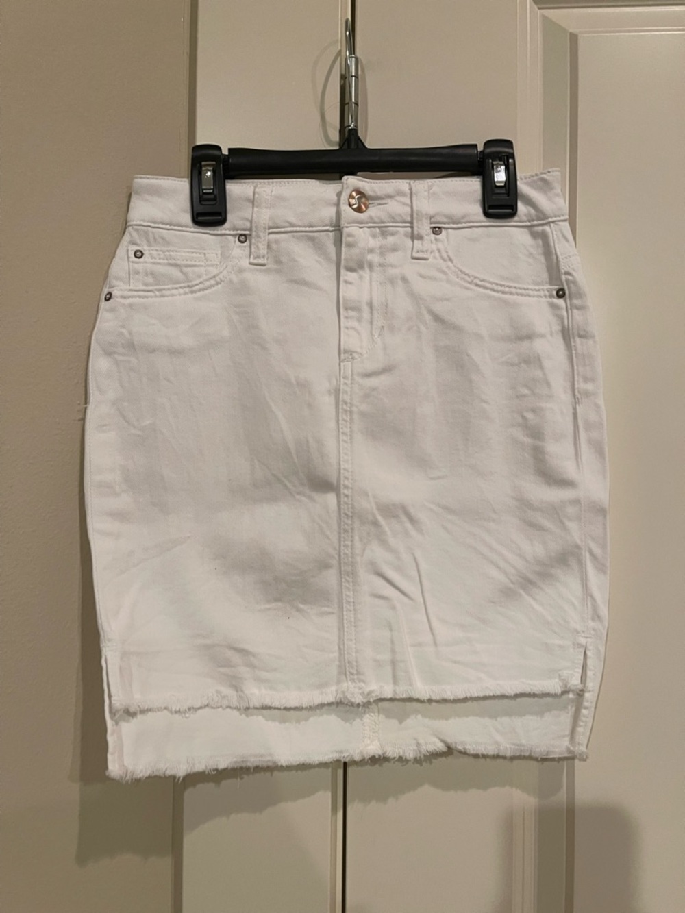 Joe’s Jeans 👖Women’s White Denim Skirt 24 EUC